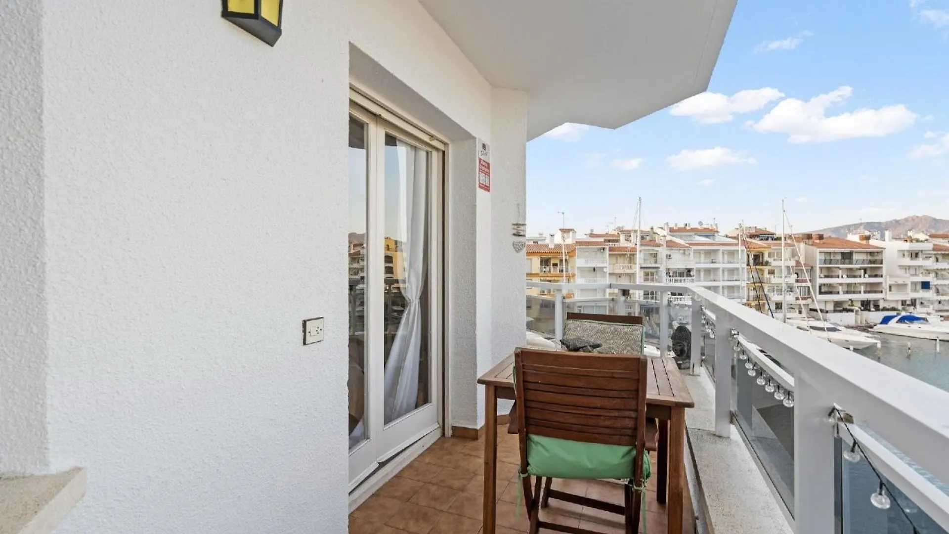 Ferienwohnung Fuer 4 Personen Ca 40 Qm In Empuriabrava, Costa Brava Golf De Roses Empuriabrava
