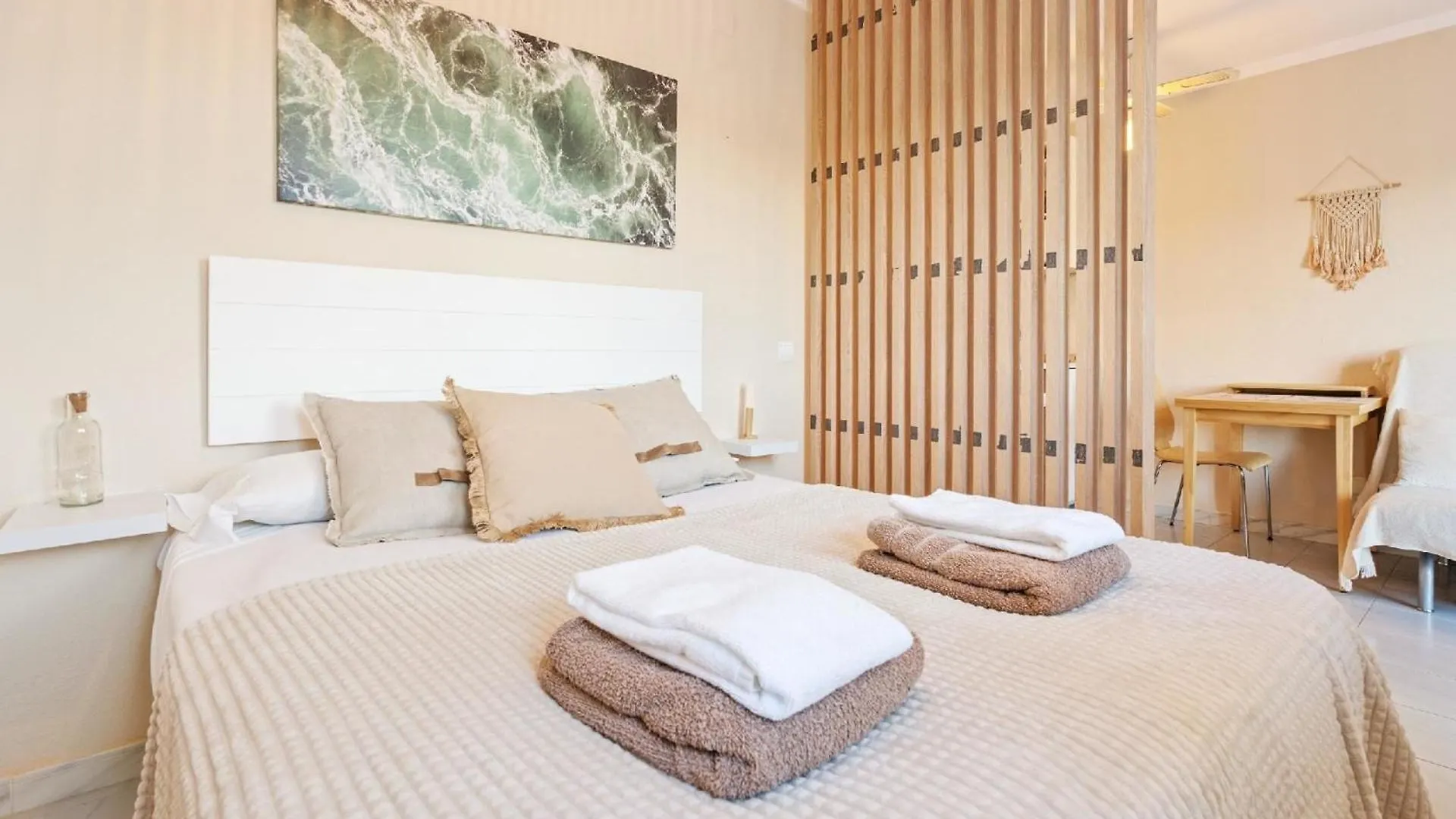 Apartment Ferienwohnung Fuer 4 Personen Ca 40 Qm In Empuriabrava, Costa Brava Golf De Roses